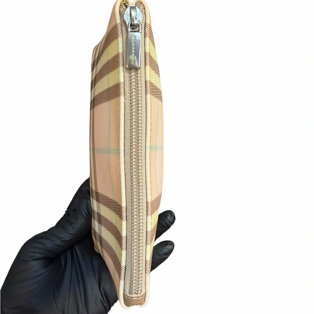 Burberry Candy Check Cosmetic Bag Pouch Clutch (A683) - Picture 6 of 9